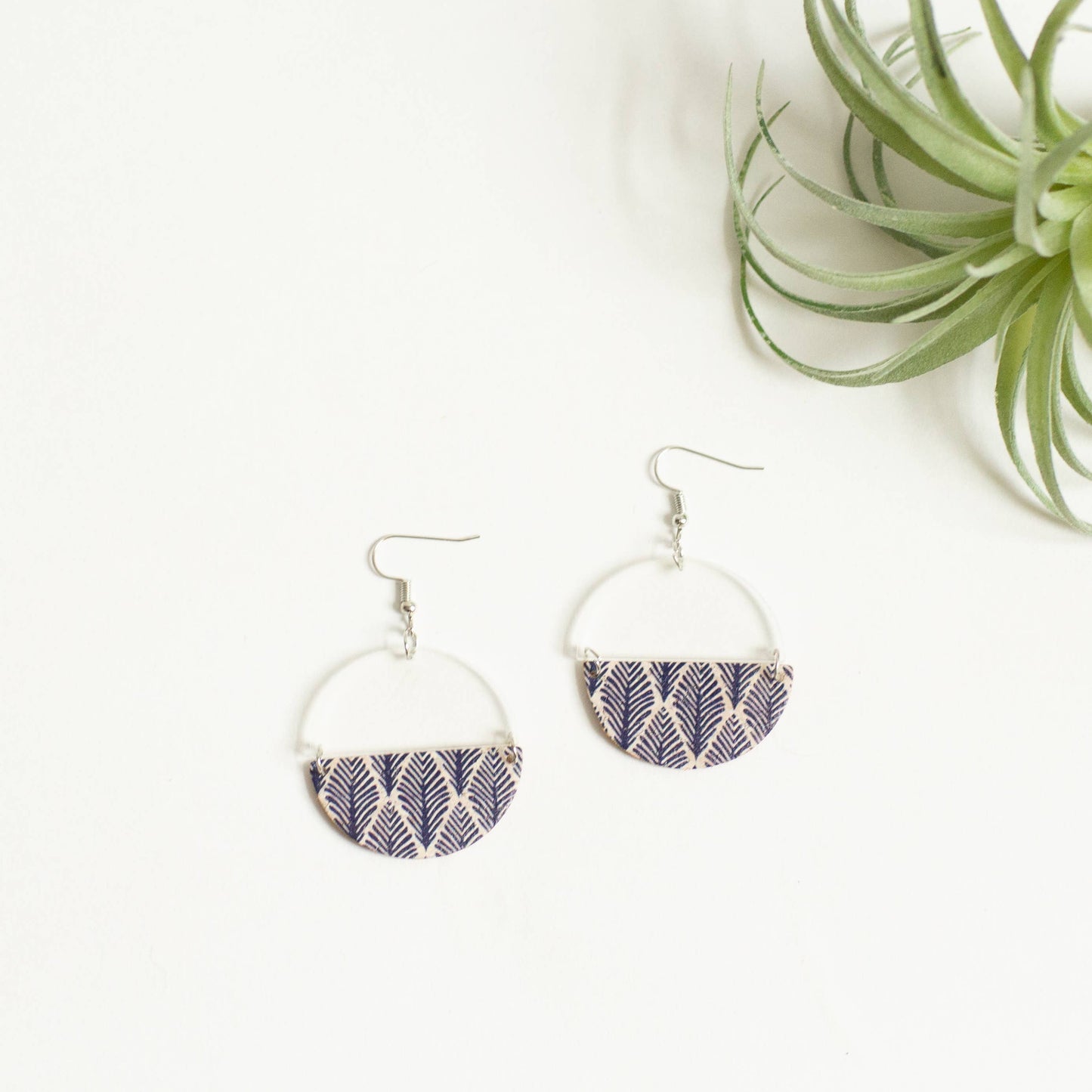 Lily Earring - Blue Leaf