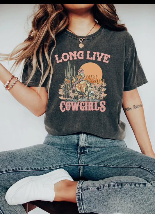 Cowgirls Tee